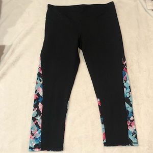 Fabletics Mid-Rise Capri Leggings